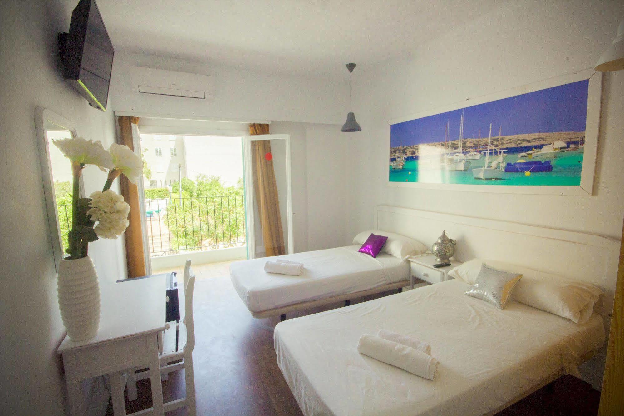 Hostal Sunset Ibiza Sant Antoni de Portmany Exterior foto