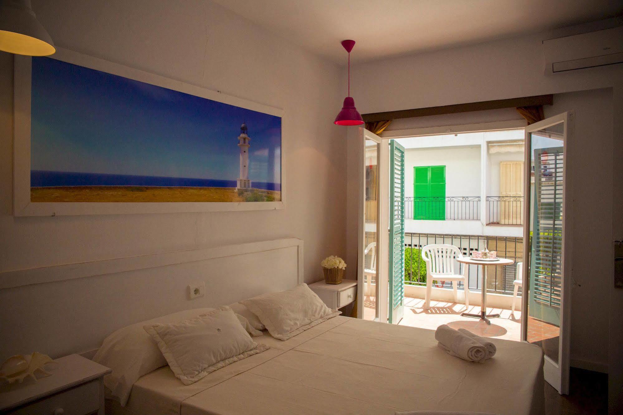Hostal Sunset Ibiza Sant Antoni de Portmany Exterior foto